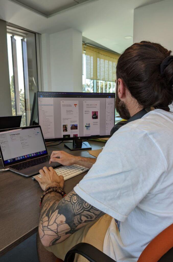 jacob web design cyprus job